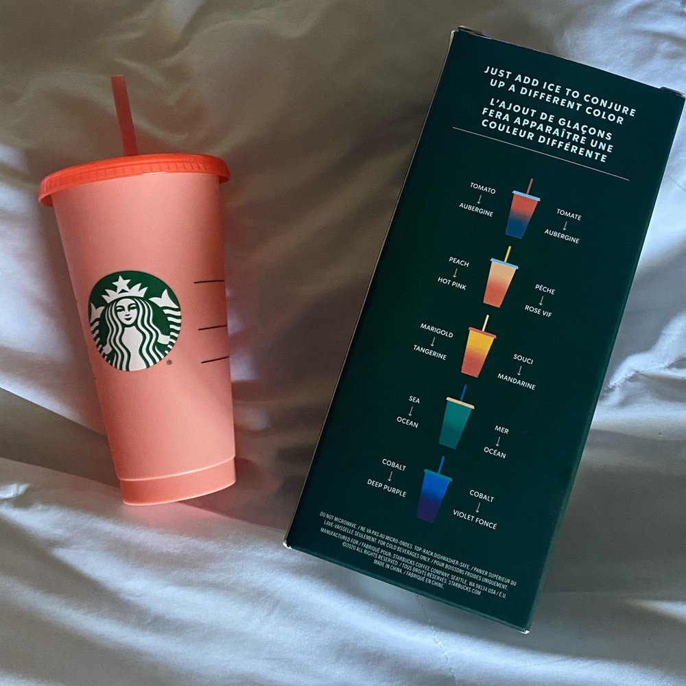 💗New Starbucks Color Changing Cup💗
